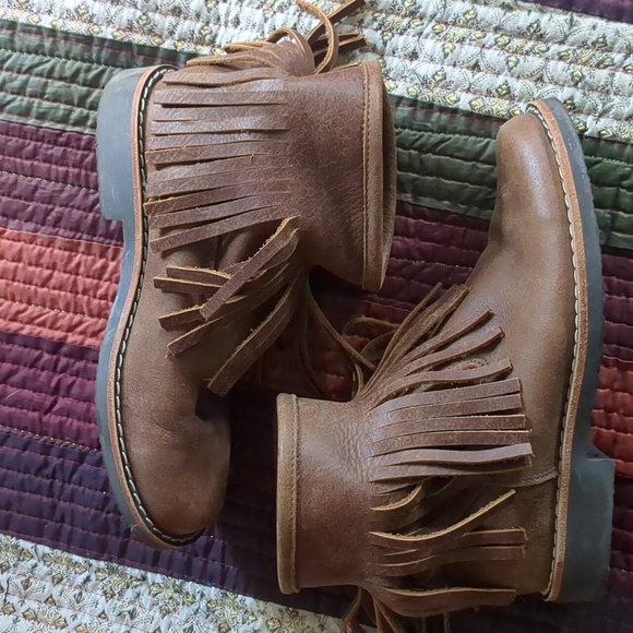 ROOTS* stunning,rare, limited edition, Tribe leather fringe boots size 7 - Picture 12 of 17